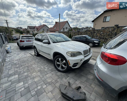 Білий БМВ Х5, об'ємом двигуна 3 л та пробігом 275 тис. км за 10499 $, фото 1 на Automoto.ua