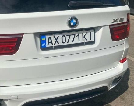 Белый БМВ Х5, объемом двигателя 2.98 л и пробегом 270 тыс. км за 12500 $, фото 1 на Automoto.ua