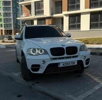 Белый БМВ Х5, объемом двигателя 2.99 л и пробегом 230 тыс. км за 18000 $, фото 1 на Automoto.ua