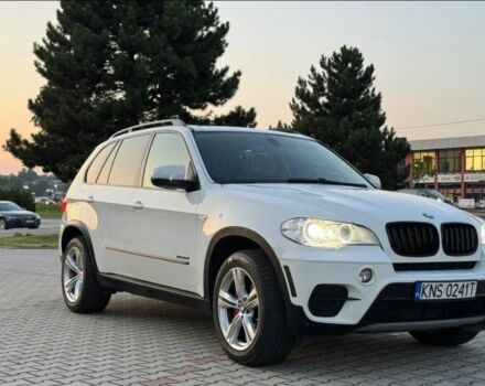 Белый БМВ Х5, объемом двигателя 3 л и пробегом 225 тыс. км за 4700 $, фото 1 на Automoto.ua