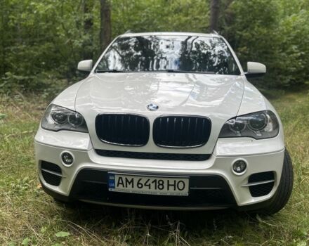 Белый БМВ Х5, объемом двигателя 3 л и пробегом 270 тыс. км за 14000 $, фото 1 на Automoto.ua