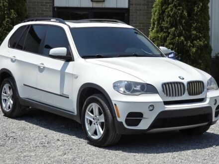 Белый БМВ Х5, объемом двигателя 3 л и пробегом 93 тыс. км за 4450 $, фото 1 на Automoto.ua