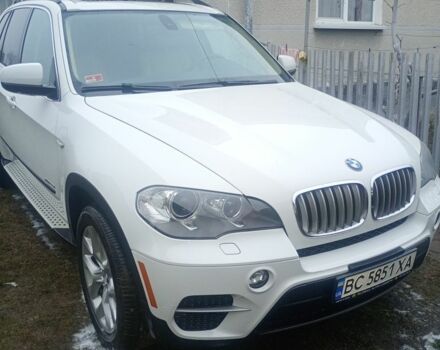 Белый БМВ Х5, объемом двигателя 3 л и пробегом 240 тыс. км за 12500 $, фото 1 на Automoto.ua