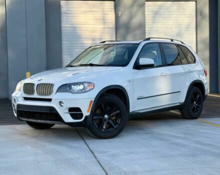 Белый БМВ Х5, объемом двигателя 3 л и пробегом 100 тыс. км за 3900 $, фото 1 на Automoto.ua