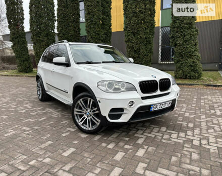 Белый БМВ Х5, объемом двигателя 2.99 л и пробегом 309 тыс. км за 18900 $, фото 1 на Automoto.ua