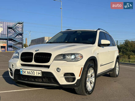 БМВ Х5 2012 в Ровно на Automoto.ua Белый БМВ Х5, объемом двигателя 3 л и пробегом 259 тыс. км за 15700 $, фото 1 на Automoto.ua