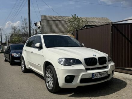 Белый БМВ Х5, объемом двигателя 3 л и пробегом 260 тыс. км за 16500 $, фото 1 на Automoto.ua
