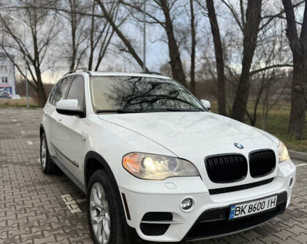 Белый БМВ Х5, объемом двигателя 2.99 л и пробегом 259 тыс. км за 16400 $, фото 1 на Automoto.ua