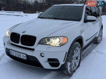 Белый БМВ Х5, объемом двигателя 2.99 л и пробегом 259 тыс. км за 16300 $, фото 1 на Automoto.ua