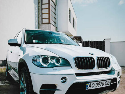 БМВ Х5 2012 у Ужгороді на Automoto.ua Білий БМВ Х5, об'ємом двигуна 2.98 л та пробігом 180 тис. км за 14999 $, фото 1 на Automoto.ua