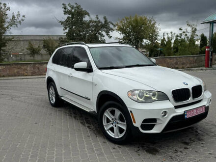 Белый БМВ Х5, объемом двигателя 3 л и пробегом 330 тыс. км за 17050 $, фото 1 на Automoto.ua