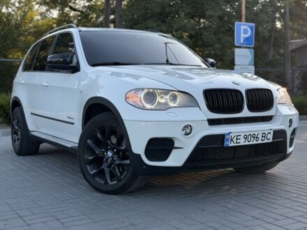 Белый БМВ Х5, объемом двигателя 3 л и пробегом 250 тыс. км за 11790 $, фото 1 на Automoto.ua