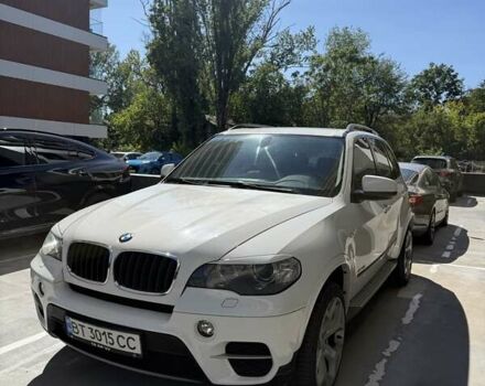 Белый БМВ Х5, объемом двигателя 2.98 л и пробегом 193 тыс. км за 15000 $, фото 1 на Automoto.ua
