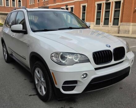 Белый БМВ Х5, объемом двигателя 3 л и пробегом 119 тыс. км за 3500 $, фото 1 на Automoto.ua