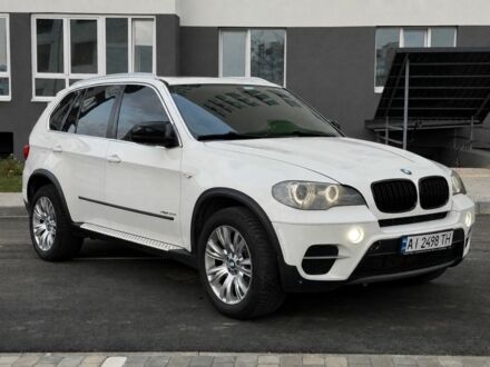 Белый БМВ Х5, объемом двигателя 3 л и пробегом 319 тыс. км за 14505 $, фото 1 на Automoto.ua