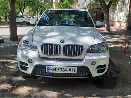 Белый БМВ Х5, объемом двигателя 3 л и пробегом 213 тыс. км за 18500 $, фото 1 на Automoto.ua