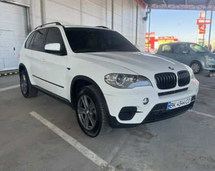 Белый БМВ Х5, объемом двигателя 2.98 л и пробегом 297 тыс. км за 12800 $, фото 1 на Automoto.ua