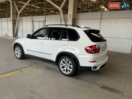 БМВ Х5 2012 в Броварах на Automoto.ua Белый БМВ Х5, объемом двигателя 2.98 л и пробегом 180 тыс. км за 13500 $, фото 1 на Automoto.ua