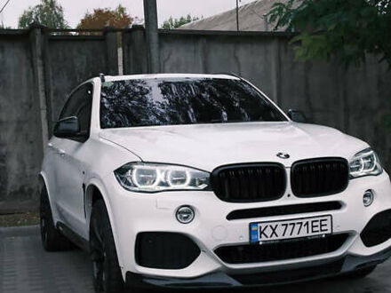 БМВ Х5 2013 у Лубнах на Automoto.ua Білий БМВ Х5, об'ємом двигуна 2.99 л та пробігом 213 тис. км за 36700 $, фото 1 на Automoto.ua
