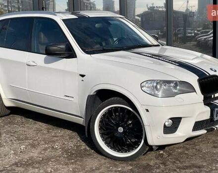 БМВ Х5 2013 в Киеве на Automoto.ua Белый БМВ Х5, объемом двигателя 2.98 л и пробегом 237 тыс. км за 16490 $, фото 1 на Automoto.ua