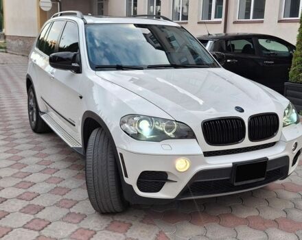 Белый БМВ Х5, объемом двигателя 3 л и пробегом 310 тыс. км за 17000 $, фото 1 на Automoto.ua