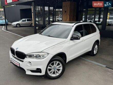 Белый БМВ Х5, объемом двигателя 3 л и пробегом 209 тыс. км за 16299 $, фото 1 на Automoto.ua