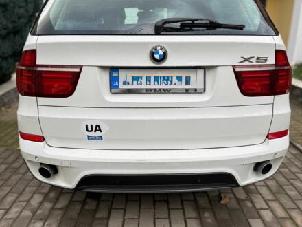 Белый БМВ Х5, объемом двигателя 3 л и пробегом 217 тыс. км за 359 $, фото 1 на Automoto.ua