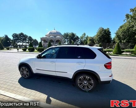 Белый БМВ Х5, объемом двигателя 3 л и пробегом 230 тыс. км за 17499 $, фото 1 на Automoto.ua