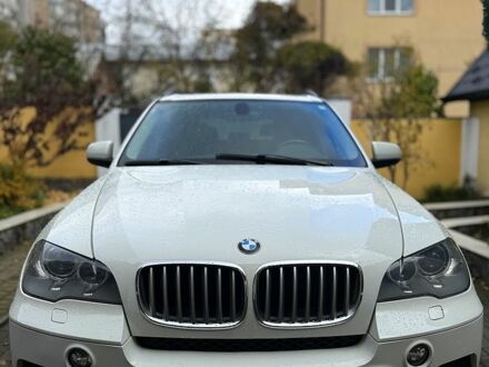 Белый БМВ Х5, объемом двигателя 3 л и пробегом 21300 тыс. км за 17800 $, фото 1 на Automoto.ua