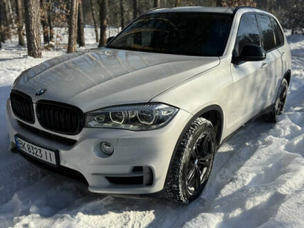 Белый БМВ Х5, объемом двигателя 3 л и пробегом 238 тыс. км за 28800 $, фото 1 на Automoto.ua