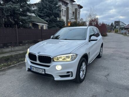 Белый БМВ Х5, объемом двигателя 2 л и пробегом 208 тыс. км за 23200 $, фото 1 на Automoto.ua