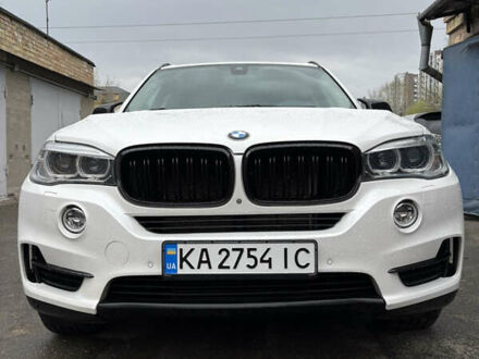 Белый БМВ Х5, объемом двигателя 2.98 л и пробегом 167 тыс. км за 27000 $, фото 1 на Automoto.ua