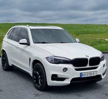 Белый БМВ Х5, объемом двигателя 2.98 л и пробегом 184 тыс. км за 22000 $, фото 1 на Automoto.ua