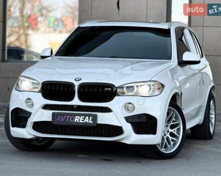 Белый БМВ Х5, объемом двигателя 2.99 л и пробегом 243 тыс. км за 29900 $, фото 1 на Automoto.ua