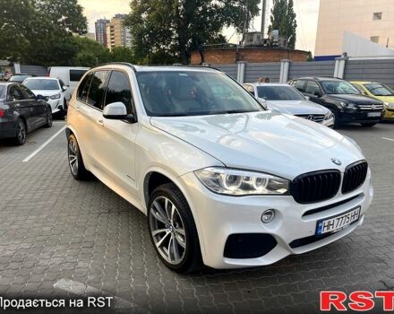 Белый БМВ Х5, объемом двигателя 3 л и пробегом 270 тыс. км за 27999 $, фото 1 на Automoto.ua