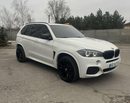 Белый БМВ Х5, объемом двигателя 3 л и пробегом 200 тыс. км за 25000 $, фото 1 на Automoto.ua
