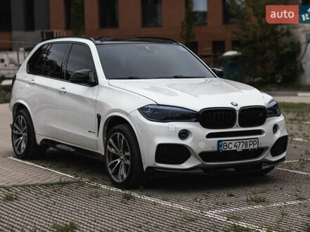 Белый БМВ Х5, объемом двигателя 4.39 л и пробегом 150 тыс. км за 26400 $, фото 1 на Automoto.ua