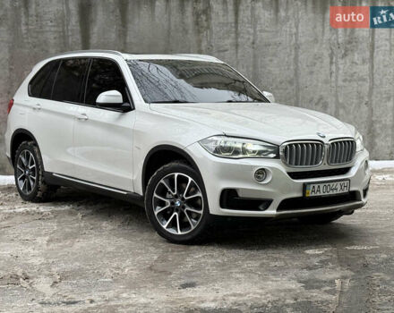 Белый БМВ Х5, объемом двигателя 2.99 л и пробегом 174 тыс. км за 28900 $, фото 1 на Automoto.ua