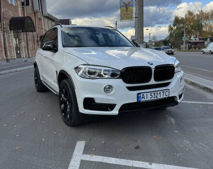 Белый БМВ Х5, объемом двигателя 2.99 л и пробегом 142 тыс. км за 34377 $, фото 1 на Automoto.ua