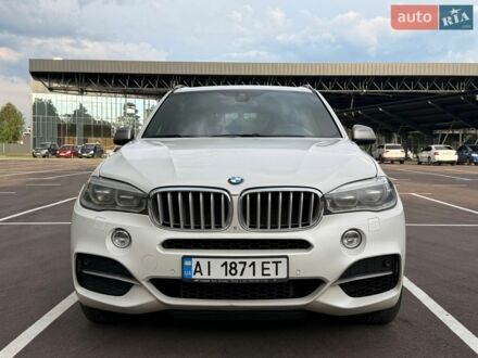 Белый БМВ Х5, объемом двигателя 3 л и пробегом 237 тыс. км за 23800 $, фото 1 на Automoto.ua