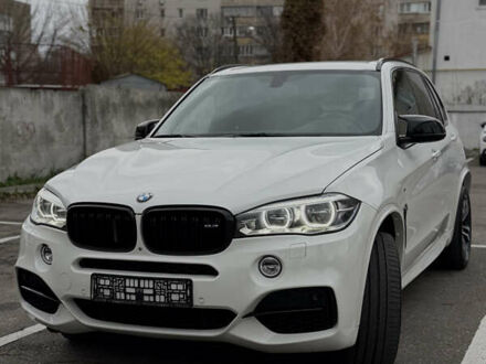 Белый БМВ Х5, объемом двигателя 2.99 л и пробегом 143 тыс. км за 34500 $, фото 1 на Automoto.ua