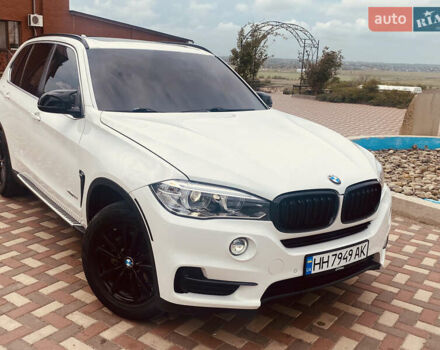 Белый БМВ Х5, объемом двигателя 3 л и пробегом 240 тыс. км за 18800 $, фото 1 на Automoto.ua