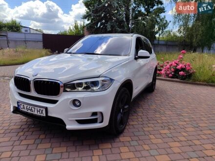 Білий БМВ Х5, об'ємом двигуна 2 л та пробігом 200 тис. км за 23200 $, фото 1 на Automoto.ua