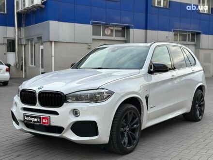 Белый БМВ Х5, объемом двигателя 3 л и пробегом 180 тыс. км за 34990 $, фото 1 на Automoto.ua