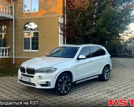 Белый БМВ Х5, объемом двигателя 3 л и пробегом 350 тыс. км за 25000 $, фото 1 на Automoto.ua