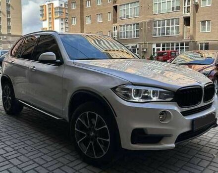 Белый БМВ Х5, объемом двигателя 3 л и пробегом 113 тыс. км за 15600 $, фото 1 на Automoto.ua