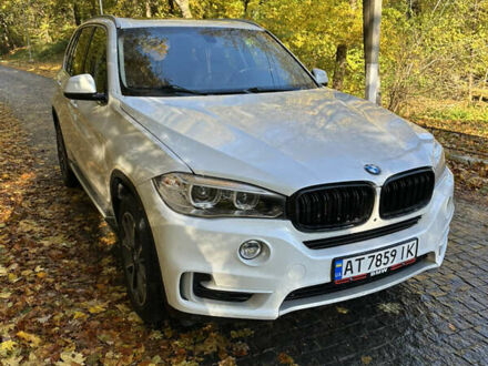 Белый БМВ Х5, объемом двигателя 3 л и пробегом 269 тыс. км за 21500 $, фото 1 на Automoto.ua