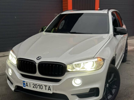 Белый БМВ Х5, объемом двигателя 3 л и пробегом 225 тыс. км за 27999 $, фото 1 на Automoto.ua