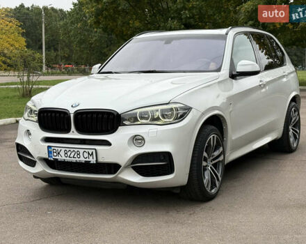Білий БМВ Х5, об'ємом двигуна 2.99 л та пробігом 215 тис. км за 35000 $, фото 1 на Automoto.ua