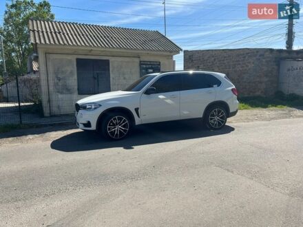 Білий БМВ Х5, об'ємом двигуна 2.99 л та пробігом 250 тис. км за 23000 $, фото 1 на Automoto.ua